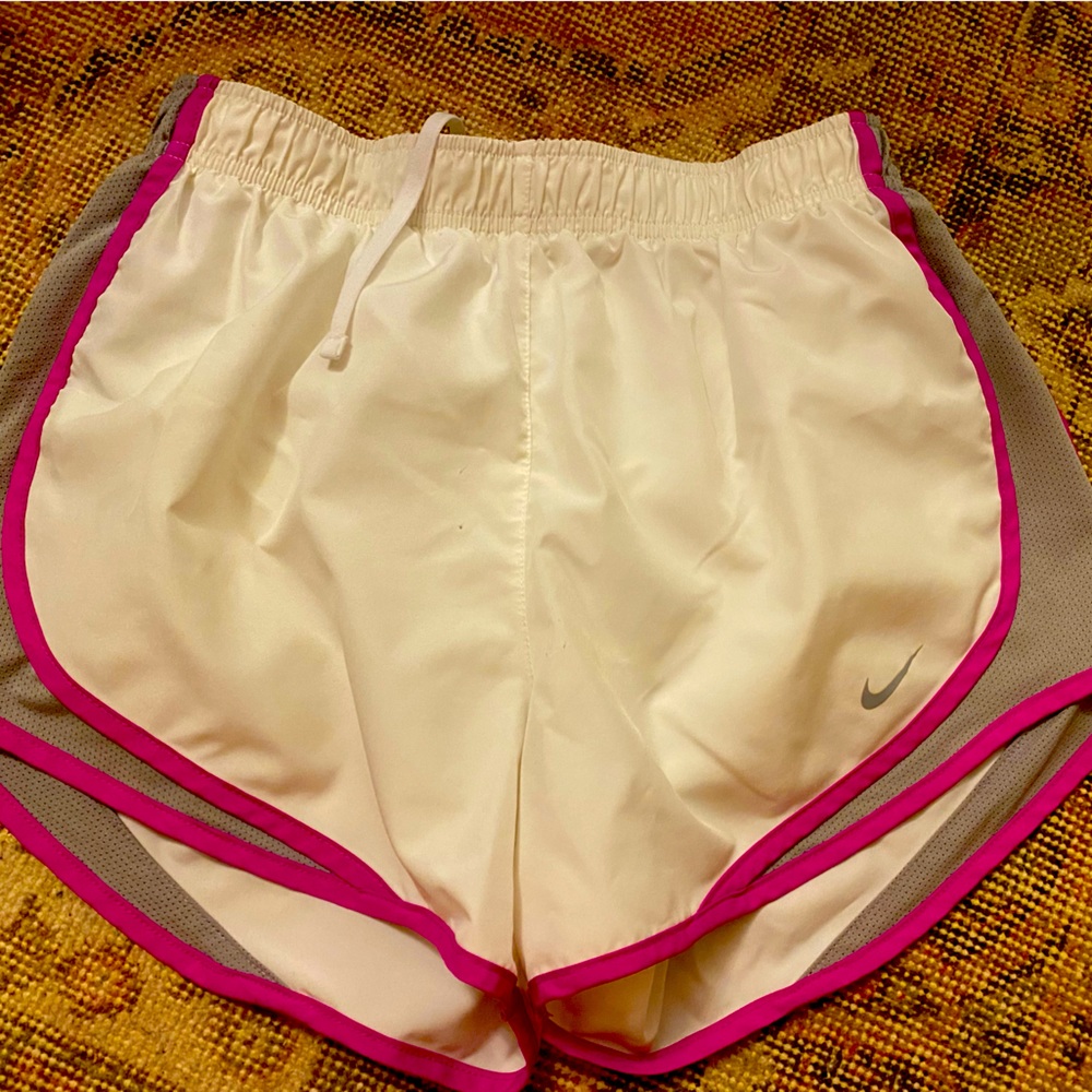 Nike Shorts! Med. VGUC